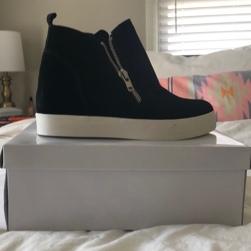 Steve Madden Wedgie Platform